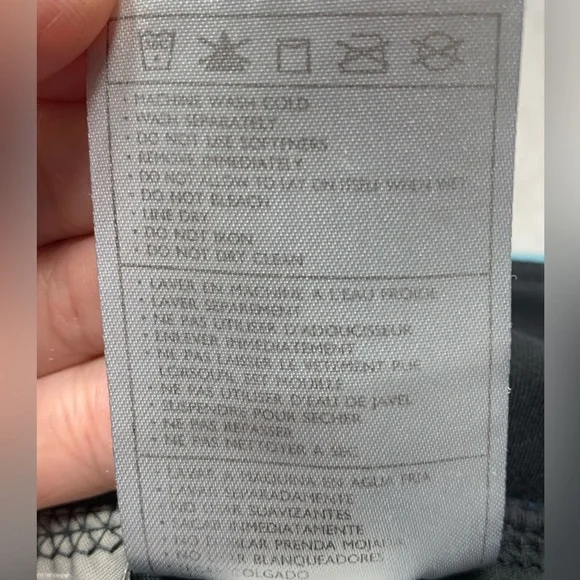 Nike Dry Fit Cropped exercise pants -Medium - Picture 10 of 11